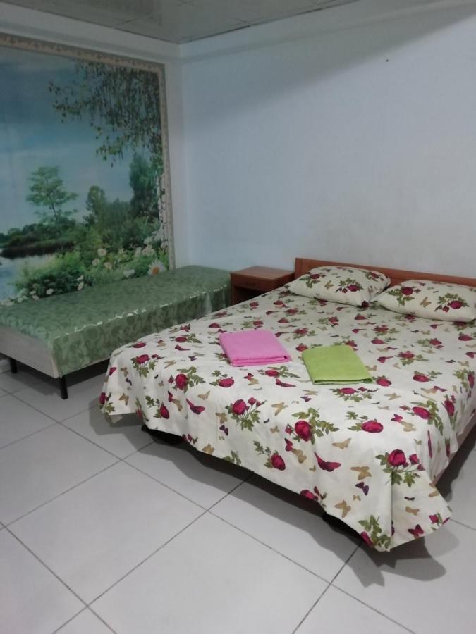Квартира Посуточно Каменское Apartment Ngoại thất bức ảnh